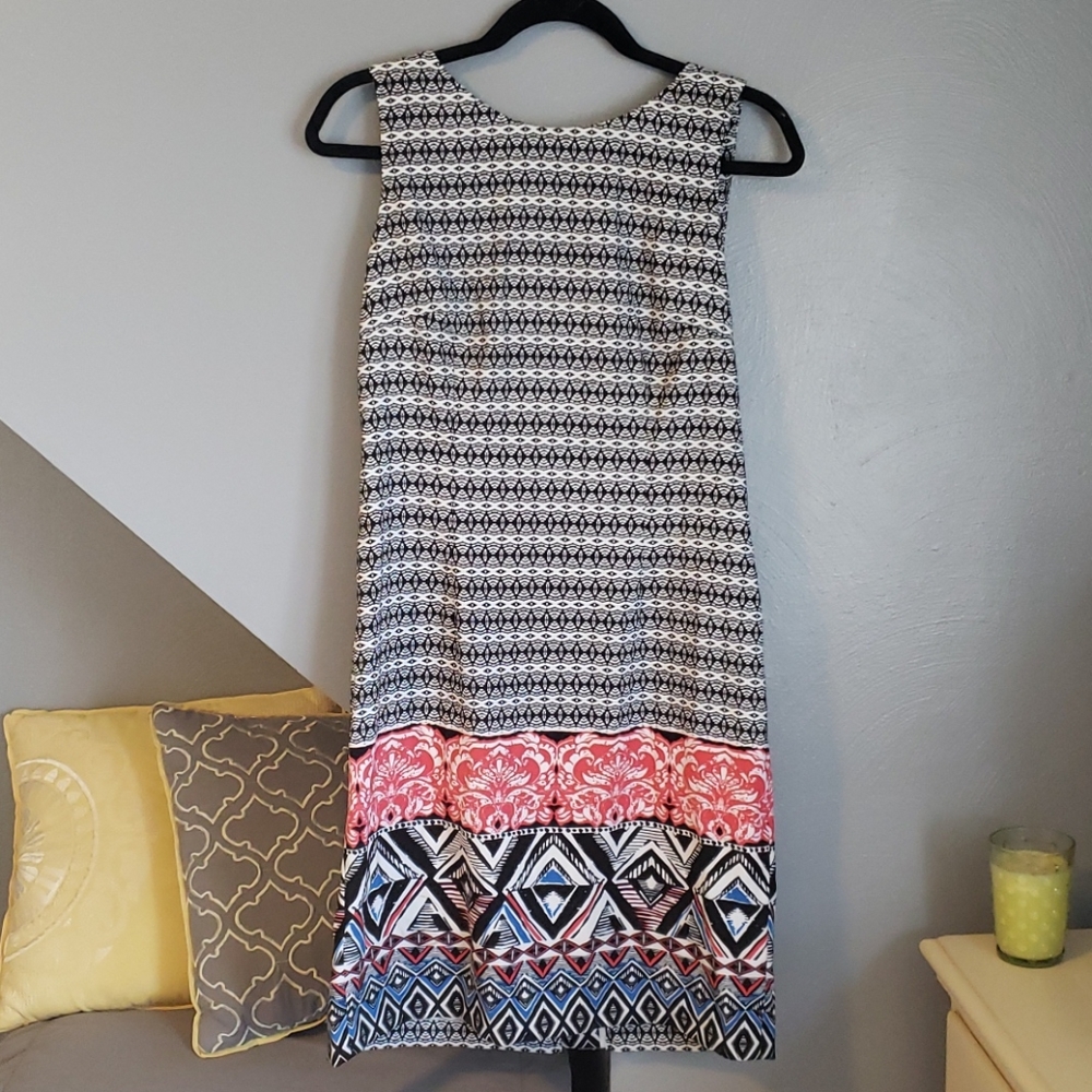 Sleeveless tunic dress